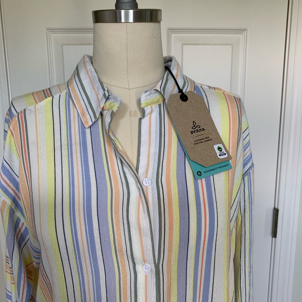 NWT - prAna Scheena Striped Shirt in Size Medium